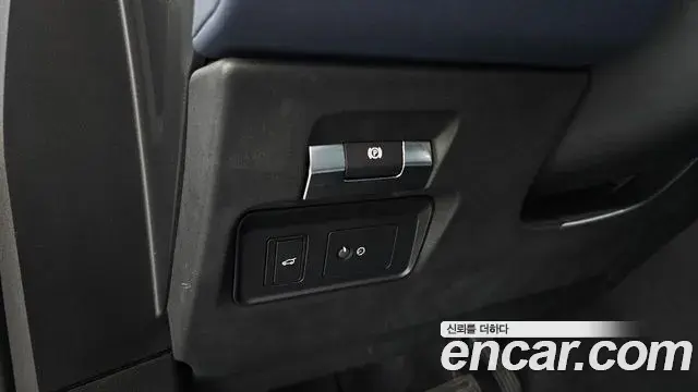 Land Rover Range Rover Evoque 2021 — Photo 36/36