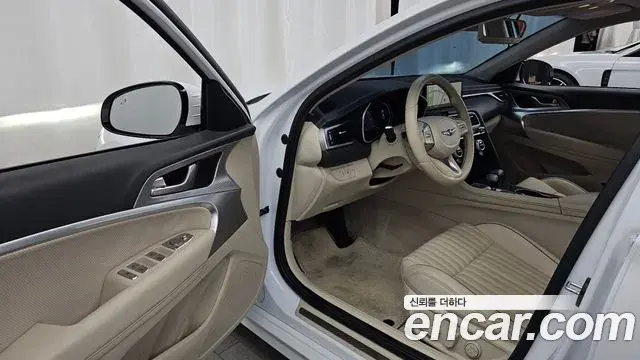 Genesis G70 2022 — ფოტო 2/34