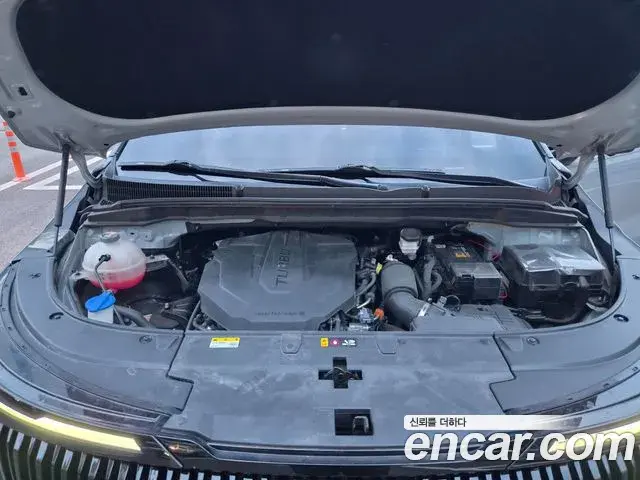 Kia Carnival 2024 — Şəkil 4/18