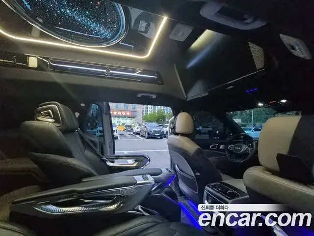 Kia Carnival 2024 — Şəkil 15/18