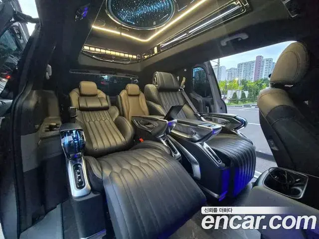 Kia Carnival 2024 — Şəkil 17/18