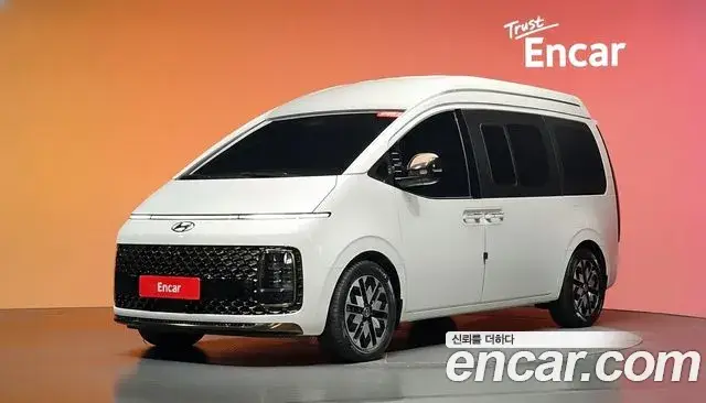 Hyundai Staria, 2022