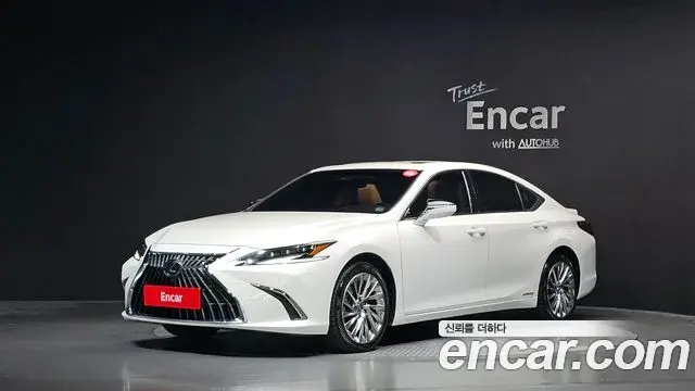 Lexus ES300h 2022 — Şəkil 1/20