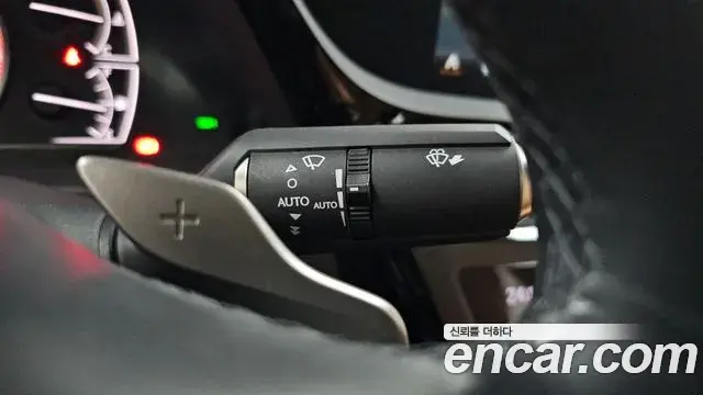 Lexus ES300h 2022 — Şəkil 19/20