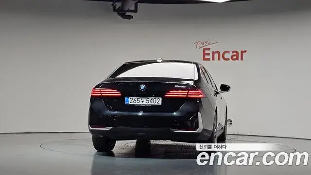 BMW 5 Series 2025 — Şəkil 4/20