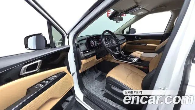 Kia Carnival 2023 — Şəkil 10/20