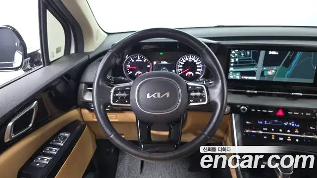 Kia Carnival 2023 — Şəkil 15/20