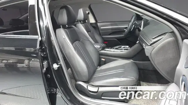 Hyundai Sonata 2021 — Фото 11/20