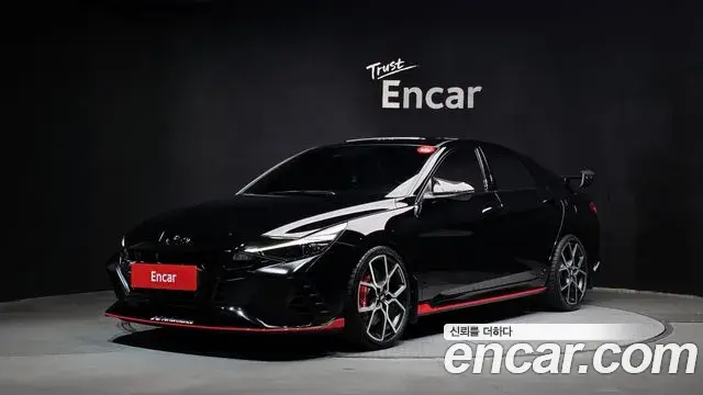 Hyundai Avante 2022 — Фото 1/20