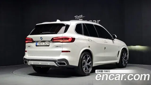 BMW X5 2022 — Фото 2/20