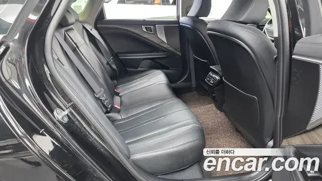 Kia K8 2022 — Photo 12/20