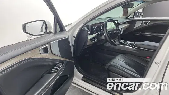Kia K8 2024 — Photo 10/20