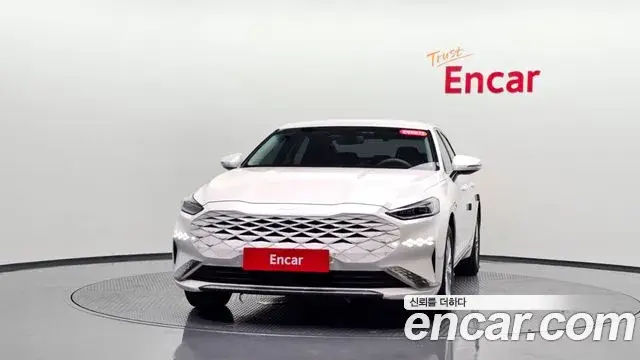 Kia K8 2023 — Photo 3/20