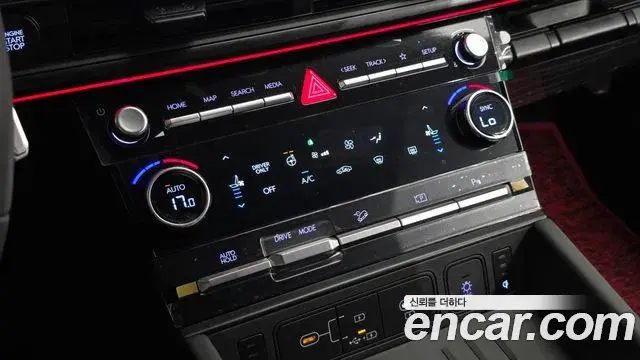 Hyundai Santa Fe 2024 — Фото 19/20