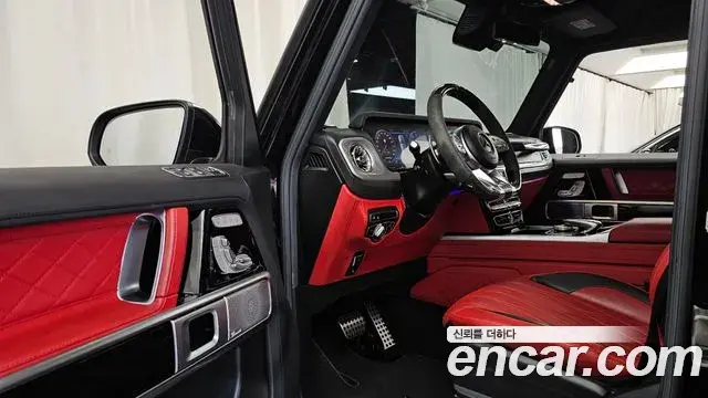 Mercedes-Benz G-Class 2020 — Фото 10/20