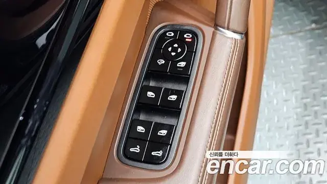 Porsche Cayenne 2021 — Фото 18/20