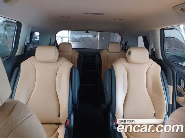 Kia Carnival 2020 — Şəkil 16/20