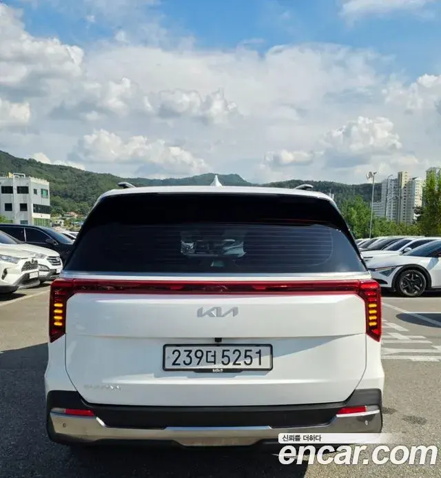 Kia Carnival 2024 — Photo 4/16