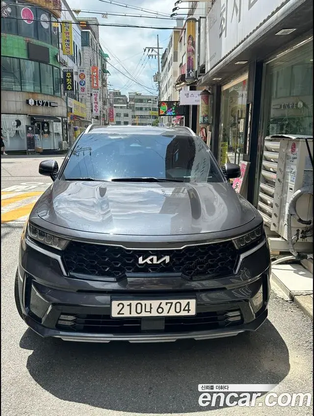 Kia Sorento 2023 — Photo 1/6