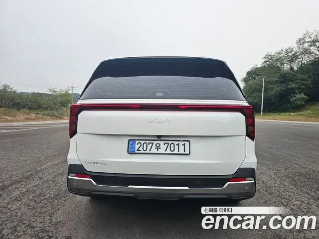 Kia Carnival 2024 — Photo 4/18