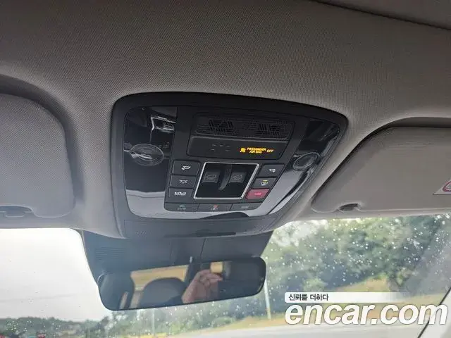 Kia Carnival 2024 — Photo 11/18