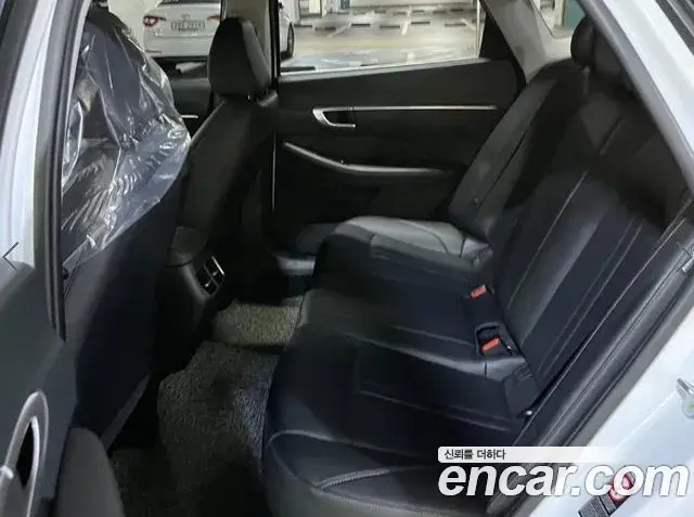 Hyundai Sonata 2022 — Photo 5/17