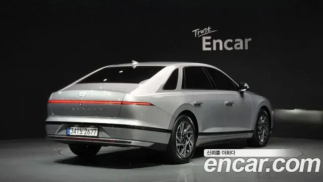 Hyundai Grandeur 2023 — Photo 2/20