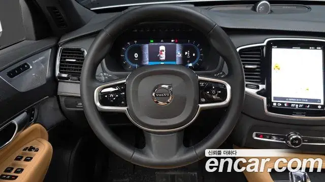 Volvo XC90 2023 — Фото 13/20