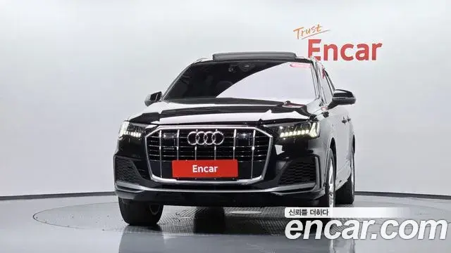 Audi Q7 2020 — Фото 3/20