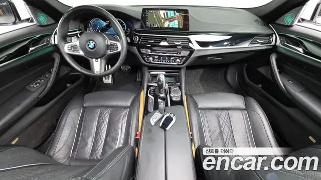 BMW 5 Series 2018 — Фото 6/20