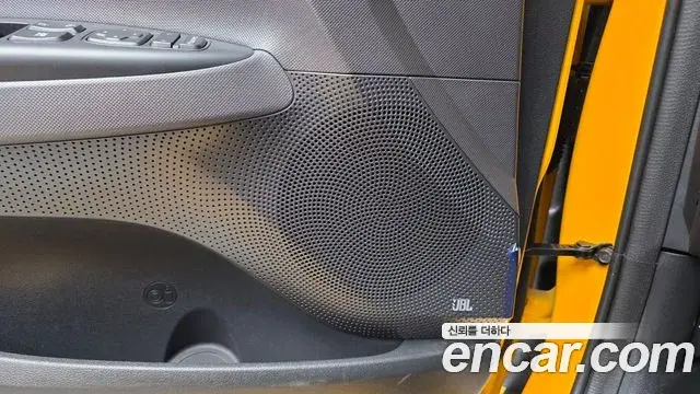 Hyundai Veloster 2018 — Şəkil 18/20