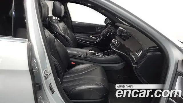 Mercedes-Benz S-Class 2019 — Photo 11/20