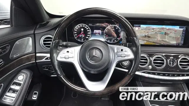 Mercedes-Benz S-Class 2019 — Photo 13/20