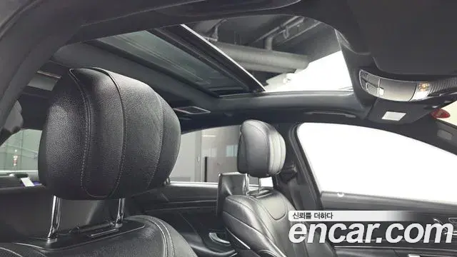 Mercedes-Benz S-Class 2019 — Photo 19/20