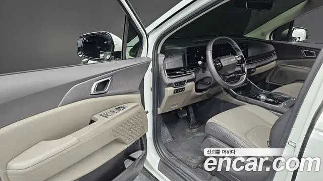 Kia Carnival 2025 — Photo 10/20