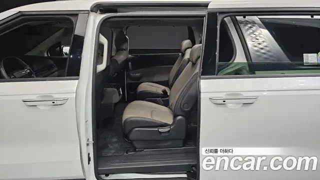 Kia Carnival 2025 — Photo 11/20