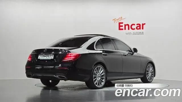 Mercedes-Benz E-Class 2019 — Şəkil 2/20