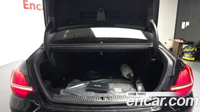 Kia The K9 2024 — Photo 20/20