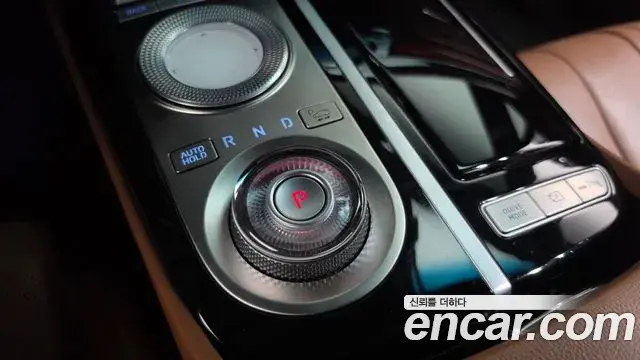 Genesis Electrified G80 2021 — Şəkil 9/20