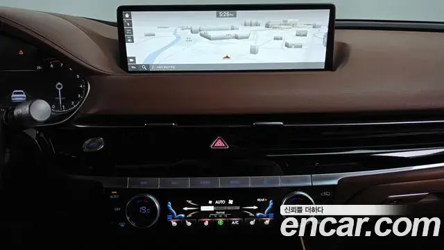 Genesis Electrified G80 2021 — Şəkil 12/20
