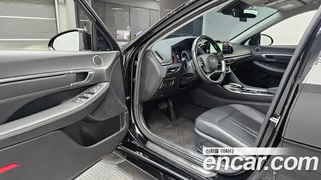Hyundai Sonata 2022 — Фото 10/20