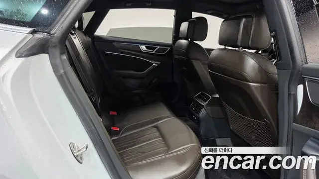Audi A7 2020 — Photo 11/20