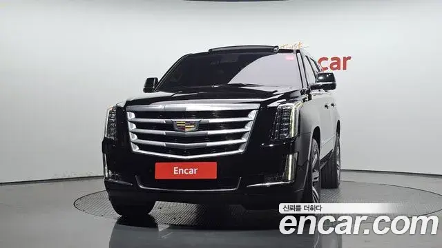 Cadillac Escalade 2019 — Photo 2/20