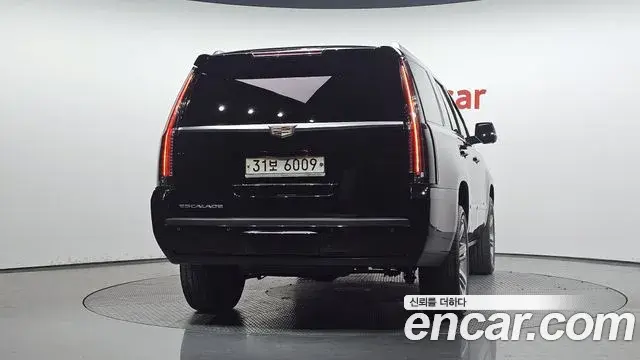 Cadillac Escalade 2019 — Photo 3/20