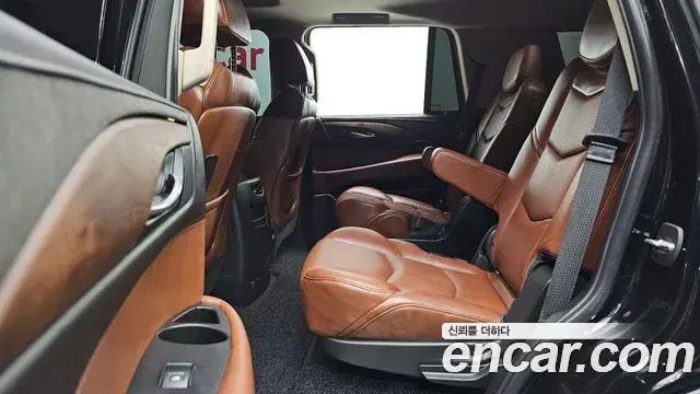 Cadillac Escalade 2019 — Photo 10/20