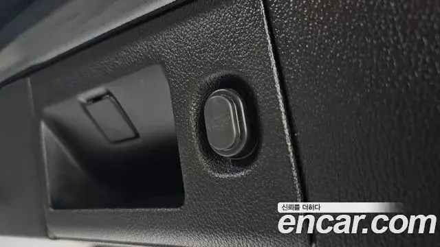 Cadillac Escalade 2019 — Photo 18/20
