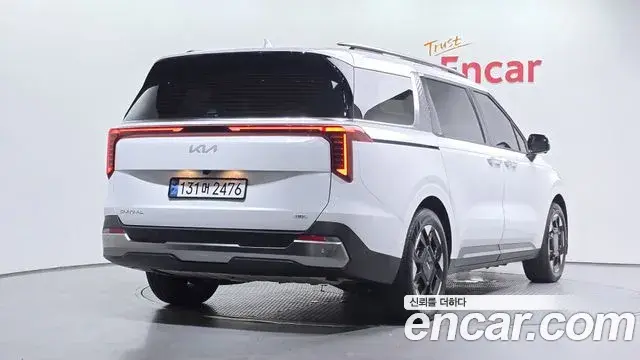 Kia Carnival 2024 — Photo 2/20