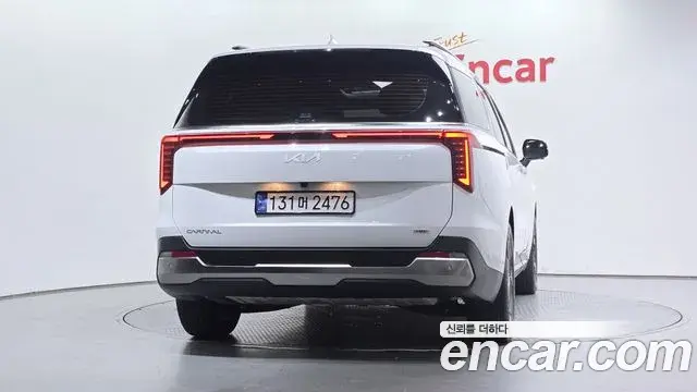 Kia Carnival 2024 — Photo 4/20