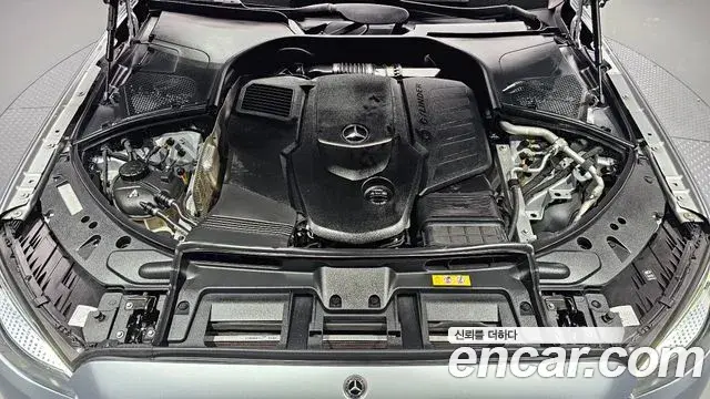 Mercedes-Benz S-Class 2022 — Photo 6/20