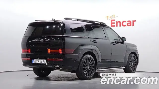 Hyundai Santa Fe 2023 — Photo 2/20